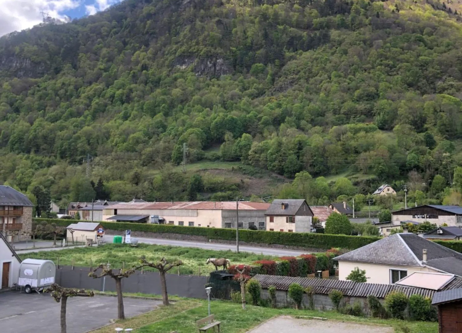 Appart T 3 Bagneres-De-Luchon Vue Montagne - Piscine Mi Juin 0*,