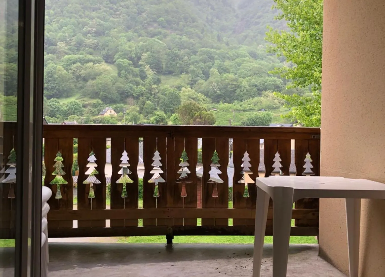 Appart T 3 Bagneres-De-Luchon Vue Montagne - Piscine Mi Juin
