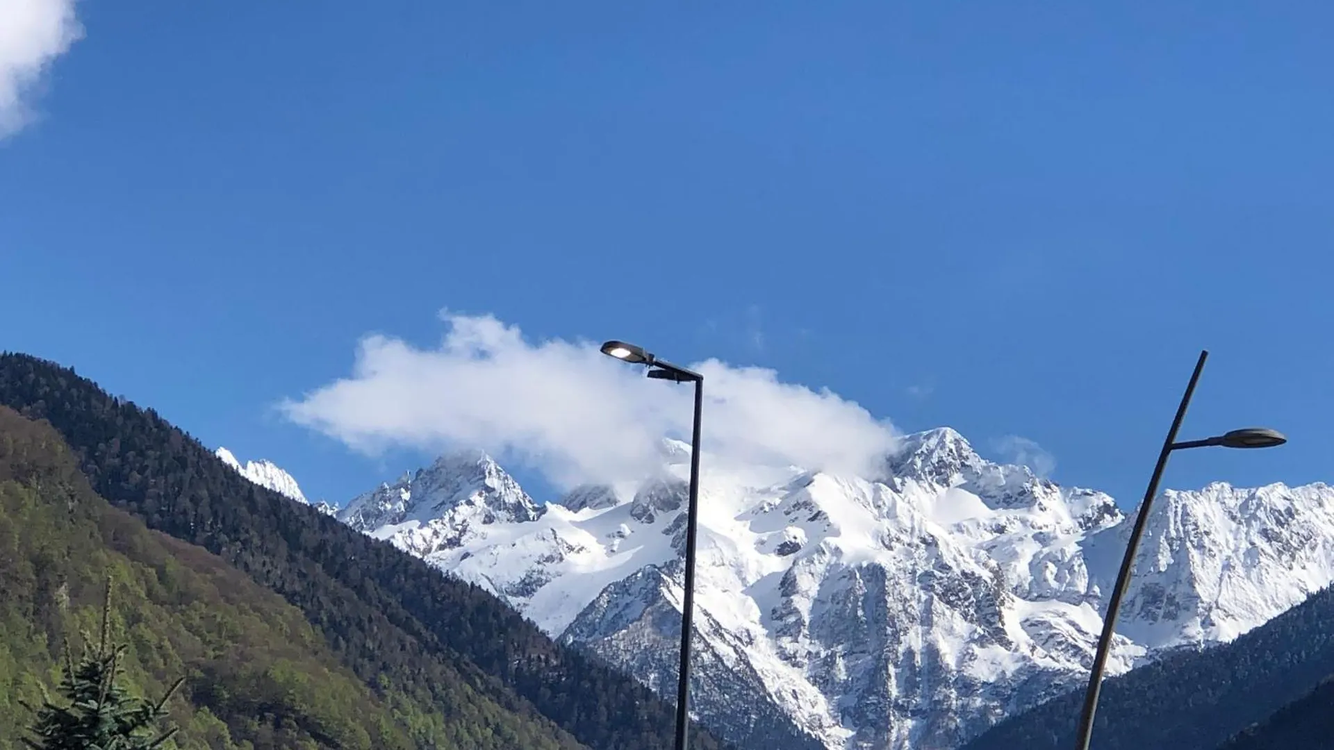 Apartment Appart T 3 Bagneres-De-Luchon Vue Montagne - Piscine Mi Juin